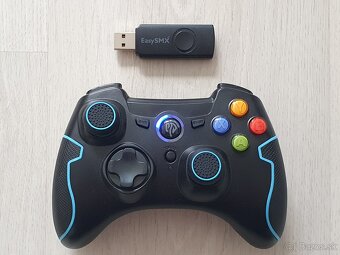 Predam PC herny ovladac X-box style s WiFi pripojenim - 2
