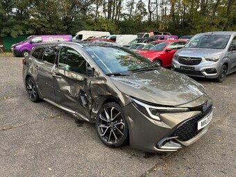 Toyota Corolla Hybrid 2.0 r.v.2024/3 e-CVT 112 kW EXECUTIVE - 2