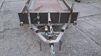 príves, vlek, vlečka, prívesný vozík - 2