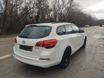 OPEL ASTRA SPORT TOURER - 2