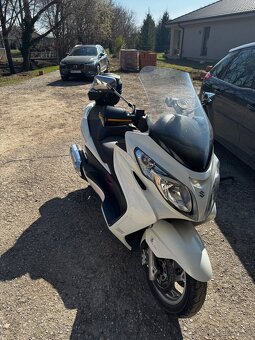 Suzuki Burgman AN400 - 2