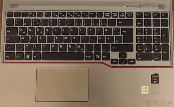 Fujitsu Lifebook E754 8GB RAM / 500 GB SSD + prislusenstvo - 2