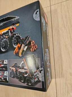 LEGO Technic 42139 Terénne vozidlo - 2