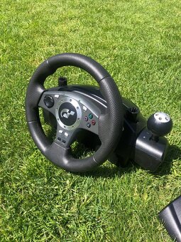 Logitech driving force GT - 2
