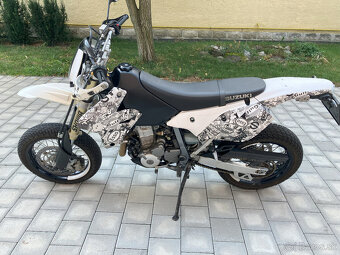 Suzuki DRZ 400 SM - 2
