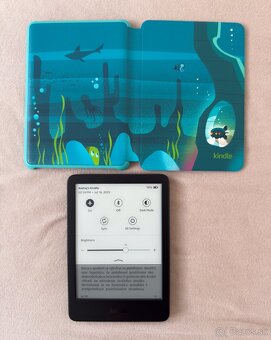 Čítačka kníh Amazon Kindle 2022 16 GB (s krytom, bez reklám) - 2