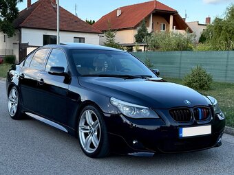 BMW 550i MANUAL / M-Paket / SPORTSITZE / LOGIC7 / NAVI - 2
