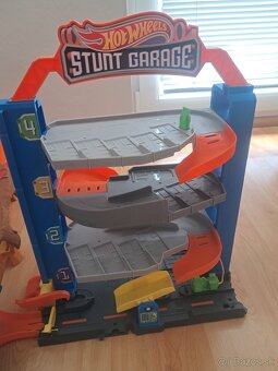 Autodraha škorpión Hot Wheels + parkovisko - 2