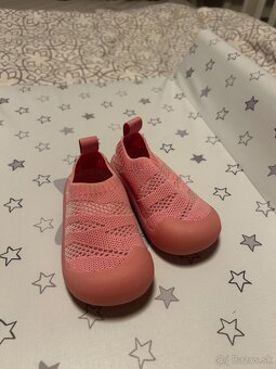 Topánky tenisky na ihrisko a k vode protišmykové nove - 2