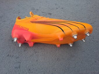 Predám kopačky lisáky / šróby najvyššiu radu PUMA - 2