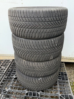 PREDÁM 4 kusy zimné pneumatiky BRIDGESTONE 275/35 R21 103V - 2