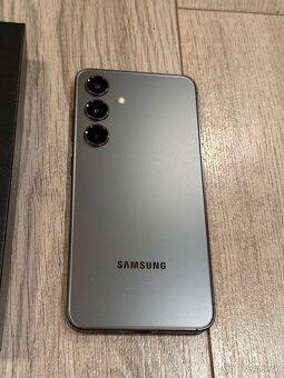 Samsung Galaxy S24 256gb - 2