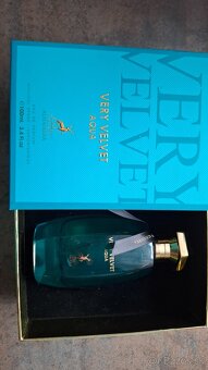 Very velvet AQUA - 2