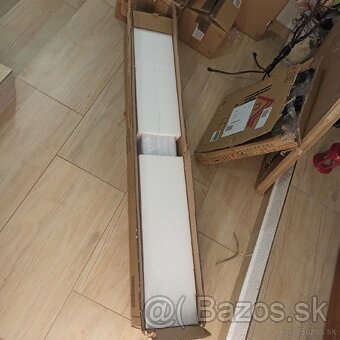Stojacia lampa HOMCOM
- 2