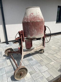 Predám miešačku na betón 380V - 2