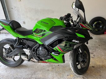 Búraná Kawasaki Ninja 650 - 2