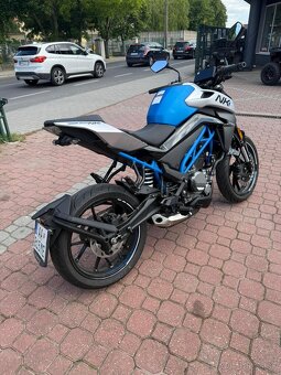 CFMOTO NK300 - 2