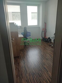 Prenájom kancelárske priestory Kysucké Nové Mesto 43m2 093- - 2