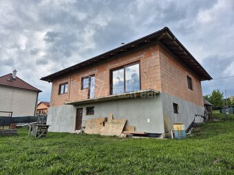 Ponúkame na predaj dom v štádiu hrubej stavby v obci R… - 2