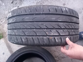 Predám Letné pneumatiky 245/45 r18 - 2