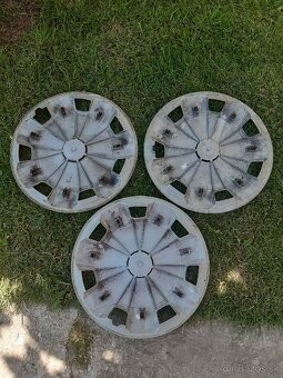 Puklice Fabia 1 na disky R14 - 2
