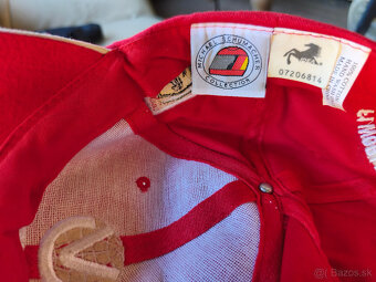 šiltovka Ferrari s podpisom Schumachera - 2