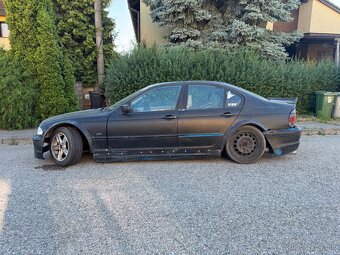 BMW E46 323i street drift - 2
