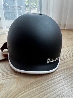 Prilba Thousand Heritage 2.0, Carbon Black - 2