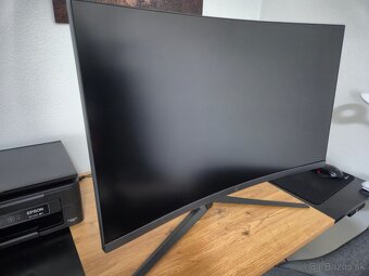 32" - ASUS ROG Strix XG32VC - 2