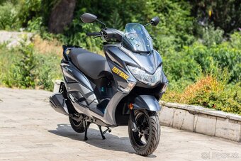 Suzuki Burgman 125 - 2