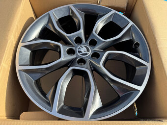 Crater Antracit 5x100 R18 7Jx18 ET39 Škoda Scala Kamiq NOVÉ - 2