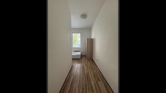 Ubytovanie priamo v centre Piešťan - samostatný 4-izbový byt - 2