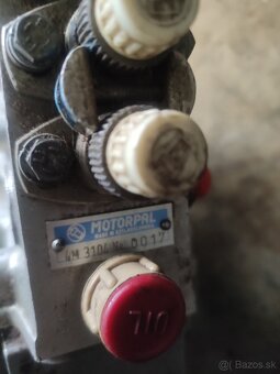 Motor Zetor crystal , vstrekovacie čerpadlo - 2