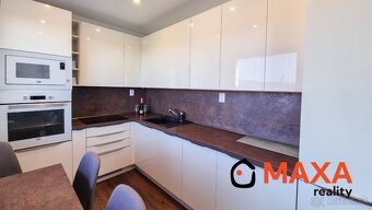 TROJIZBOVÝ BYT SÍDLISKO ŽABNÍK PRIEVIDZA - 2