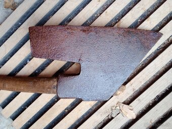 Tešla.topor.sekera - 2