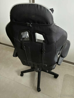 hráčska stolicka - 2