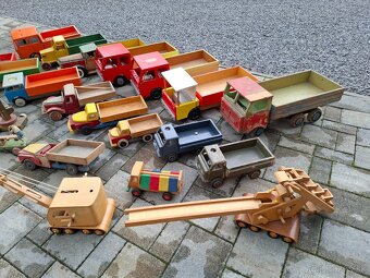 Staré drevené hračky - 2