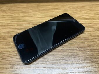 iPhone SE 2022 128GB 3.generacia - 2
