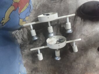 Trojbodové svetlá - 2