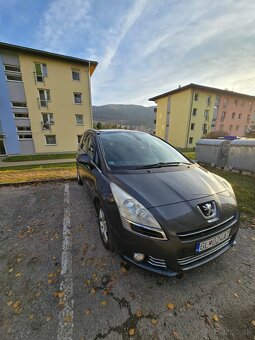 Peugeot 5008 - 2