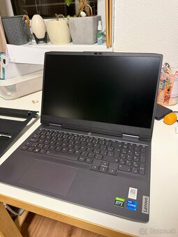 Predám/vymenim herný notebook Lenovo LOQ 15IRH8 - 2