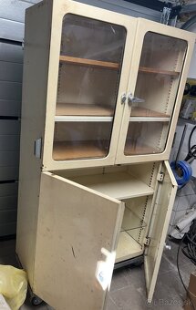 Kovová skriňa do dielne - 2