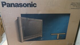 Panasonic 32PD30D CRT TV - 2