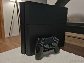 PS4 1TB + hry 150 € - 2