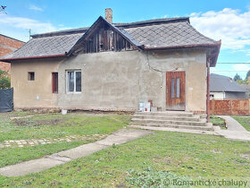 Pôvodný rozostavaný dom v kľudnej uličke v obci Gbelce - 2