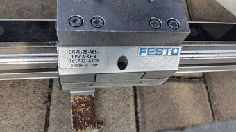 Linearny vzduchový pohon Festo DGPL-25-485 - 2