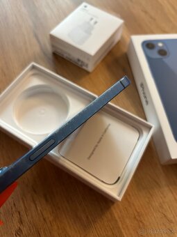 iPhone 13 Blue 128 GB - 2