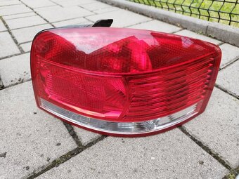 Zadné svetlá audi a3 8p - 2