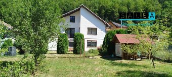 Exkluzívne .Dvojpodlažný RD o celkovej rozlohe 990m2 Pod Ple - 2
