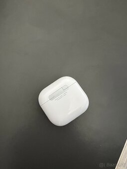 Predám / vymením Apple AirPods 4 - 2